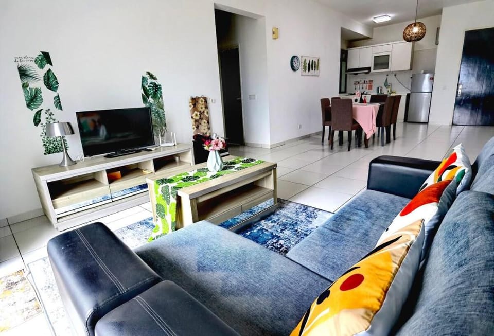 Bukit Indah 12pax Aeon Lego Wi-fi Netflix BySTAY Vacation rental in Johor Bahru