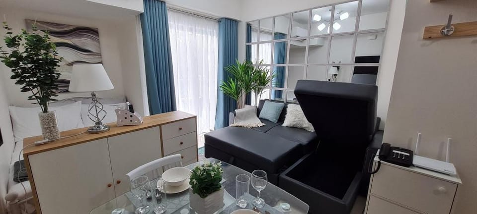 Inspiria Condo Unit 1002 - Selenite Studio Apartment in Davao City