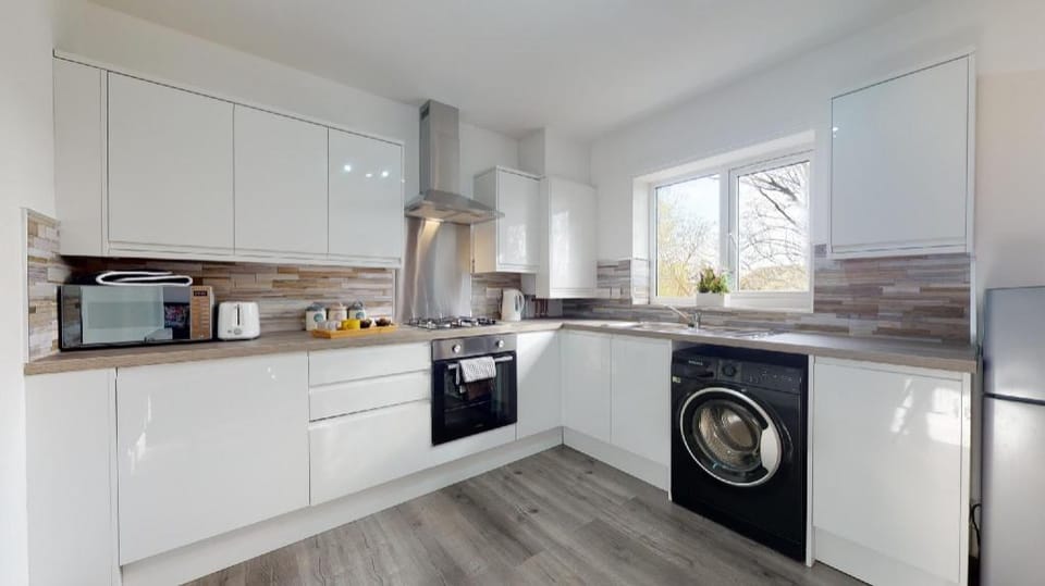 Green View Apartment in England