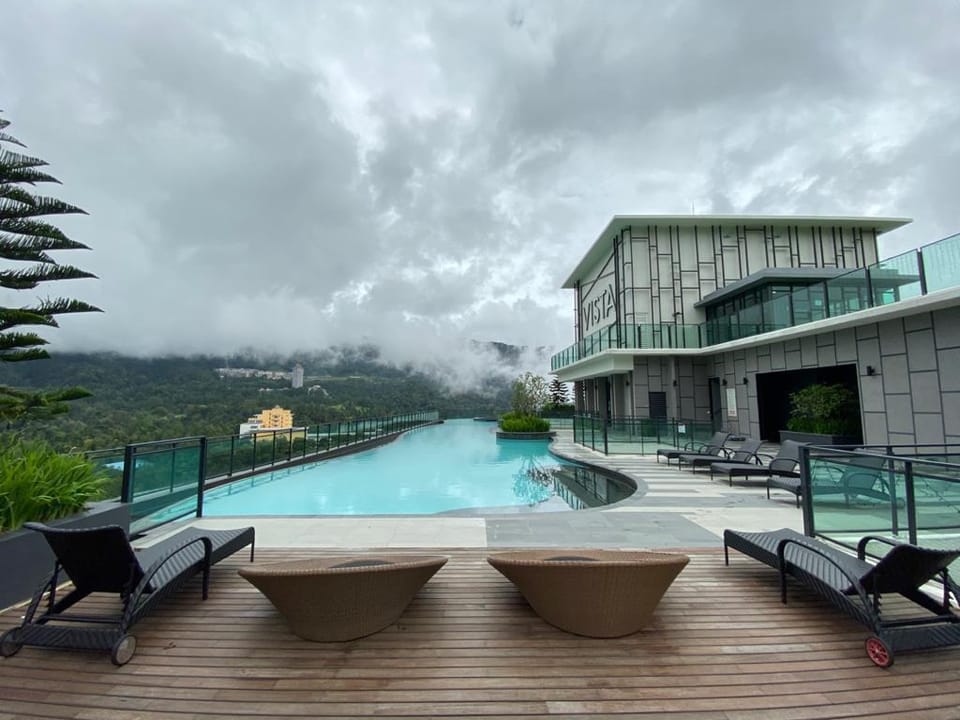 V23 ViSTA GENTiNG View|Bathtub|2BQ|HighFloor|2Carⓟ Apartment in Selangor, Malaysia
