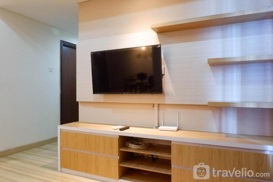 Elegant 3BR at Grand Sungkono Lagoon By Travelio Apartment in Surabaya