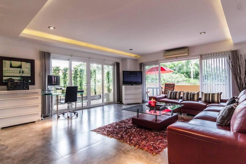 Dasiri Beach Apartment Wongamat Apartment in Pattaya City