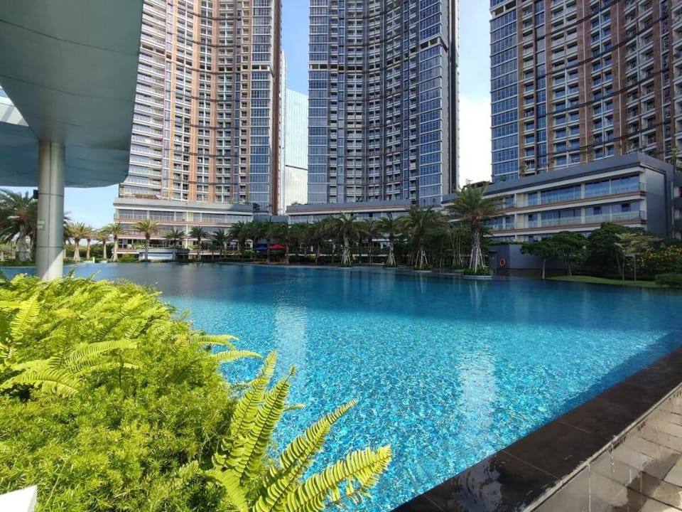 Two Room 3 Beds China Town PIK, Fast WIFI,SmartTV Apartment in Jakarta