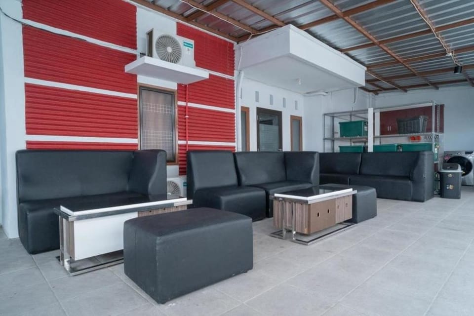 RedDoorz near Sarinah Jakarta Hotel in Jakarta