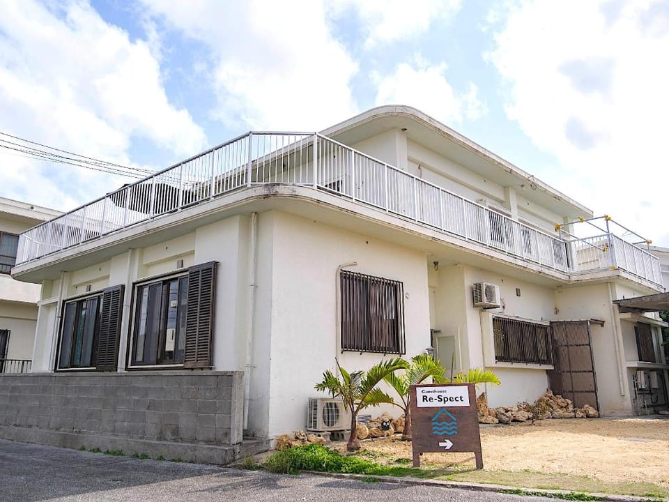 Miyakojima Guesthouse Re-Spect Hotel in Okinawa Prefecture