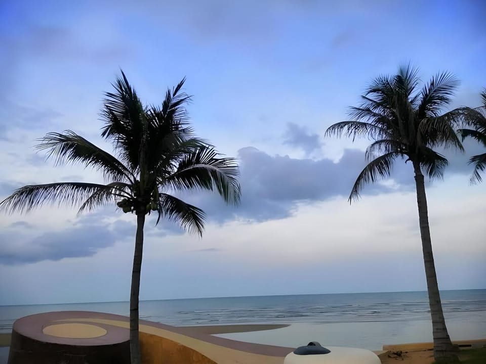 Pran Crescent Apartment in Prachuap Khiri Khan, Thailand