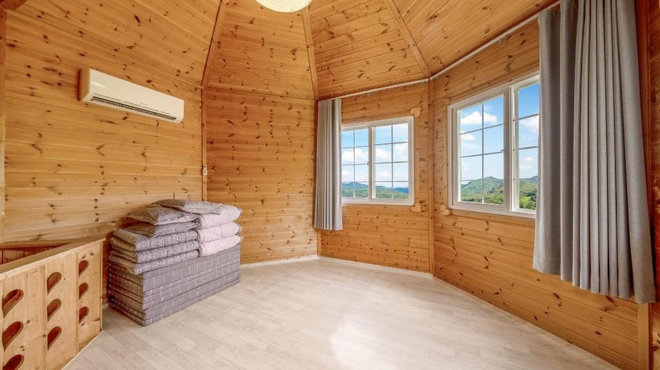 Paju Sugavill Agyeon dongban Pension Bed and Breakfast in Gyeonggi-do