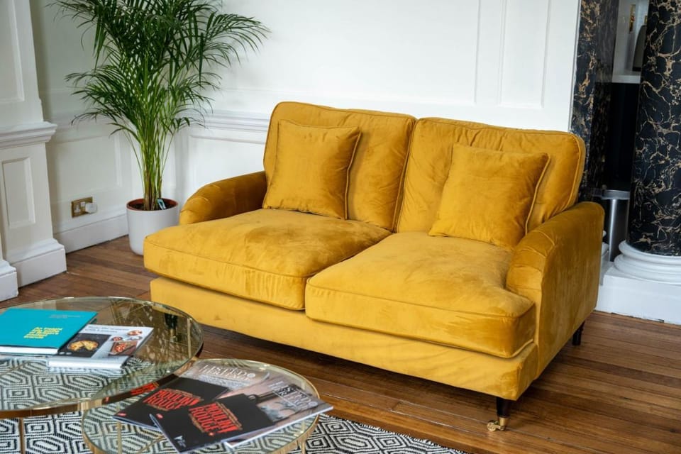 Dreamy Loft, Antique Wood Flooring & High Ceilings Apartment in London Borough of Hackney