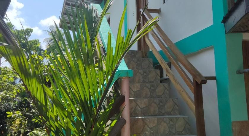 Shenamae Pension and Apartelle Vacation rental in San Vicente