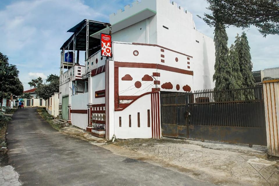 OYO Life 91068 Penginapan Way Semaka Syariah Hotel in Indonesia