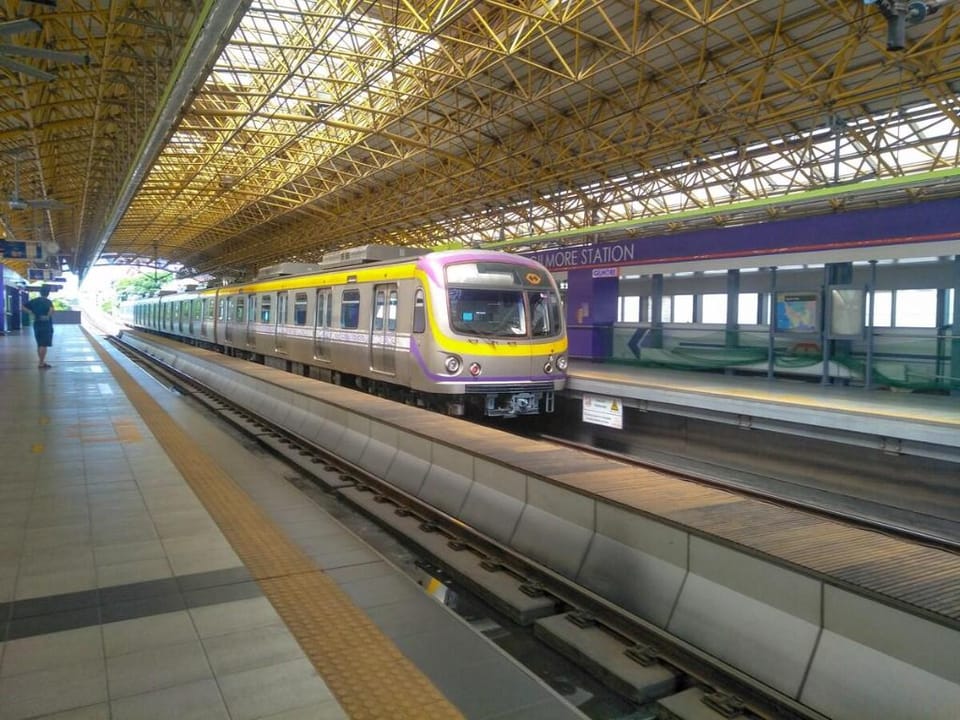 Gilmore  Tower  Cozy 2BR Loft Condo w/ Fast WIFI Apartment in Quezon City