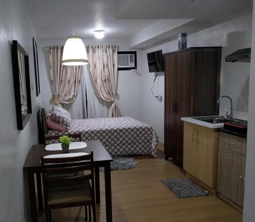 Pine Suites JR Studio, a Serene & Relaxing place Vacation rental in Tagaytay