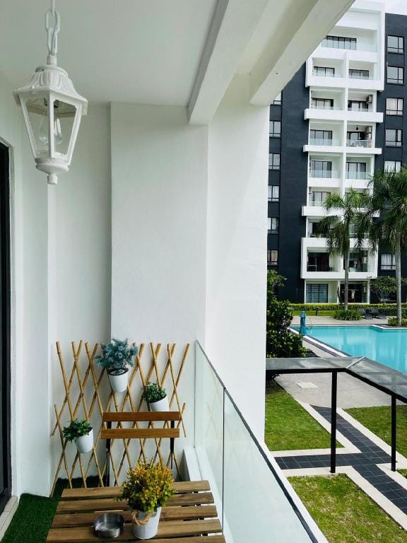 Manhattan B1-3A(3Bedroom 8pax)PoolView,2carparks Apartment in Ipoh