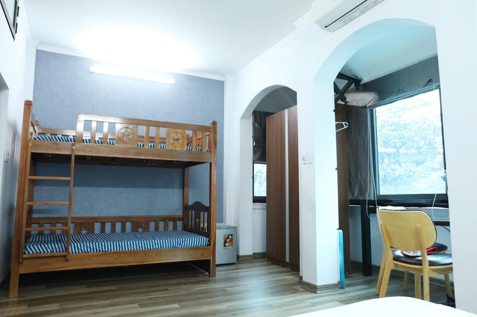 Phòng Family - Giường đôi + giường tầng (4 khách) Vacation rental in Hanoi