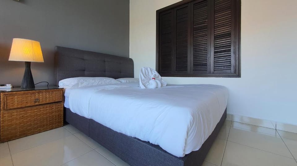 SeaView WiFi Studio | Gold Coast Morib [A3651] Apartment in Selangor, Malaysia