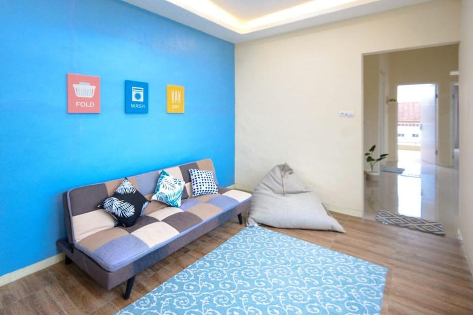 Zerrin Suha House \w Private Pool + Wifi Villa in Batu