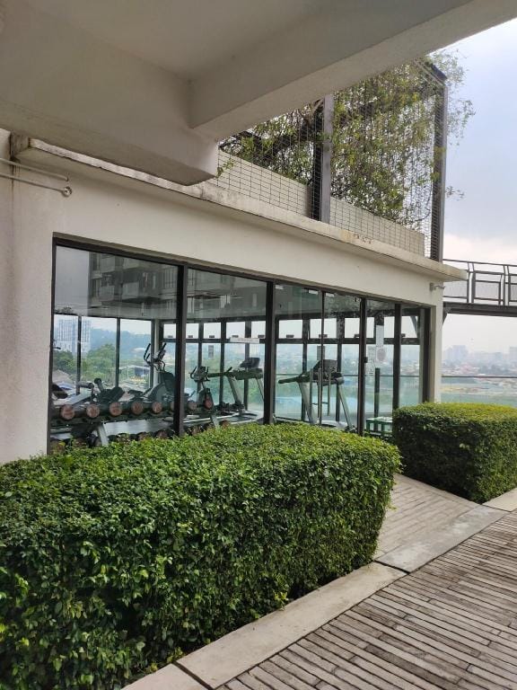 Urban360 Pool view, Parking & WiFi Provided Vacation rental in Federal Territory of Kuala Lumpur