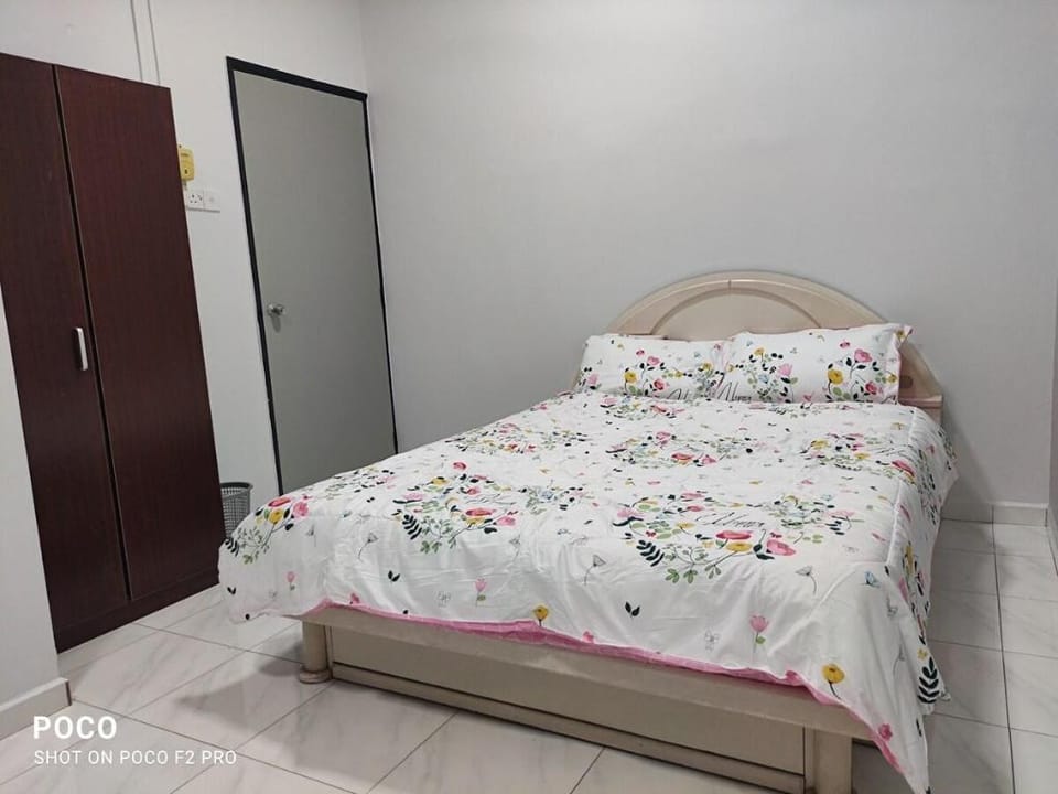 Bukit Bakri 55 Homestay Muar 4 bedrooms Vacation rental in Johor