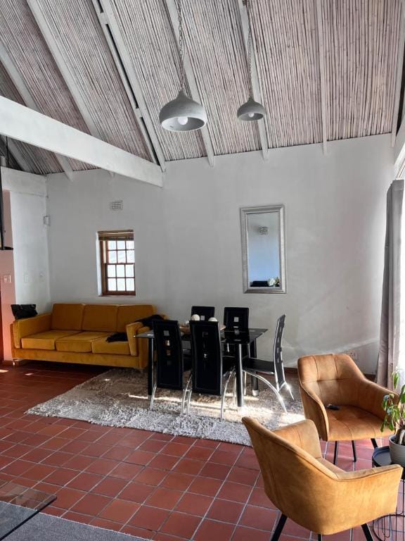 Cozy Camps Bay House with sea & Mountain View’s Vacation rental in Cape Town
