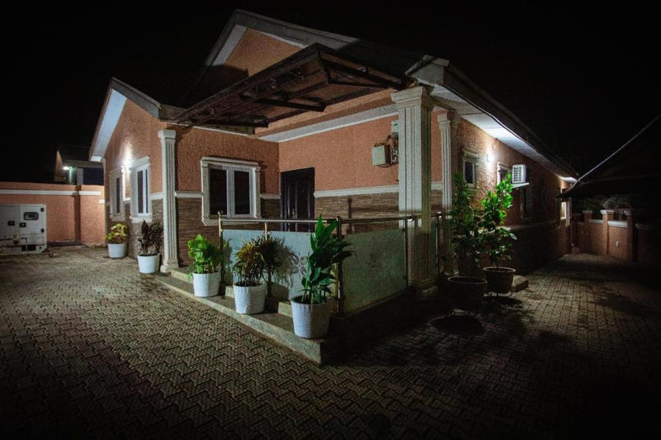 Luxury, minimalistic 3 bedroom apartment Apartment in Abuja