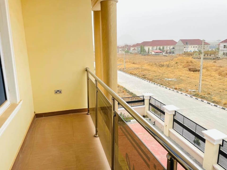 Norahsplace_shortlets Apartment in Abuja