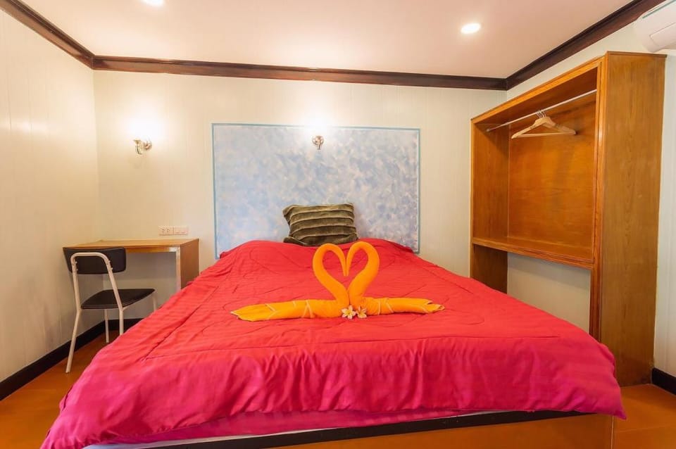 Crazy Mojito Restaurant & Bungalow Vacation rental in Ko Chang