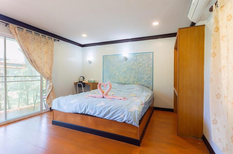 Crazy Mojito Restaurant & Bungalow Vacation rental in Ko Chang