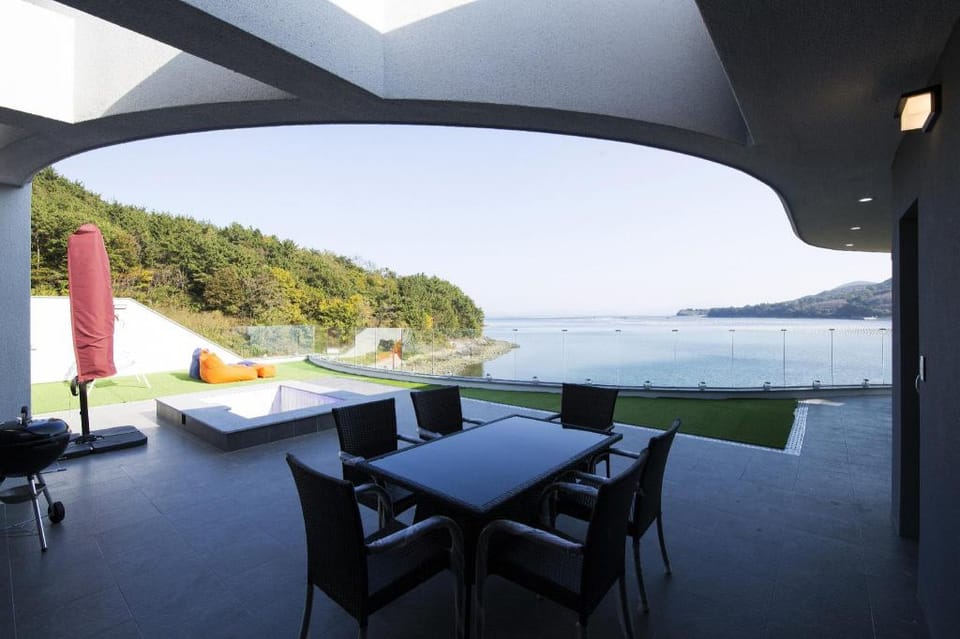 goseung essay the residence Bed and Breakfast in South Korea