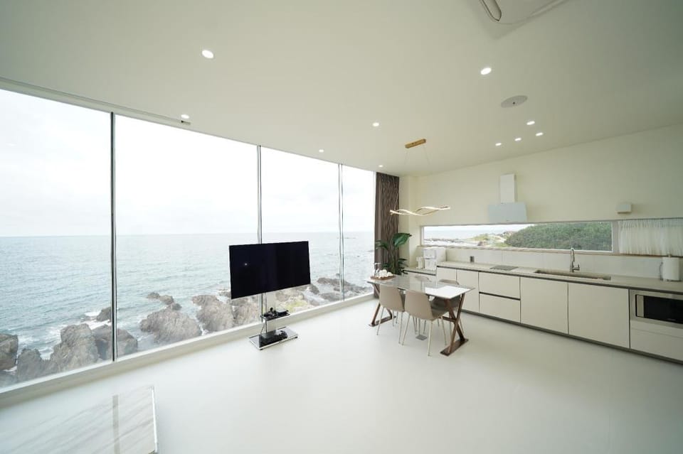 Pohang Horizon Poolvilla Bed and Breakfast in South Korea