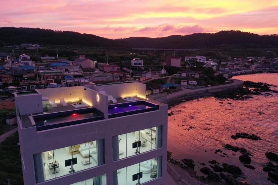 Pohang Horizon Poolvilla Bed and Breakfast in South Korea