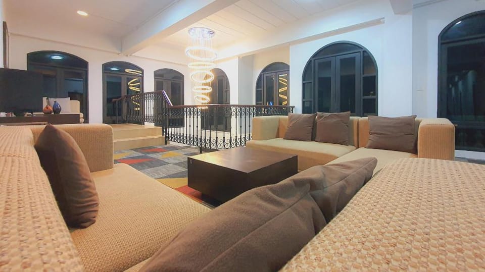Daddy Dream Hotel and Residence Hotel in Ranong, Khao Niwet, Mueang Ranong District, Ranong 85000, Thailand