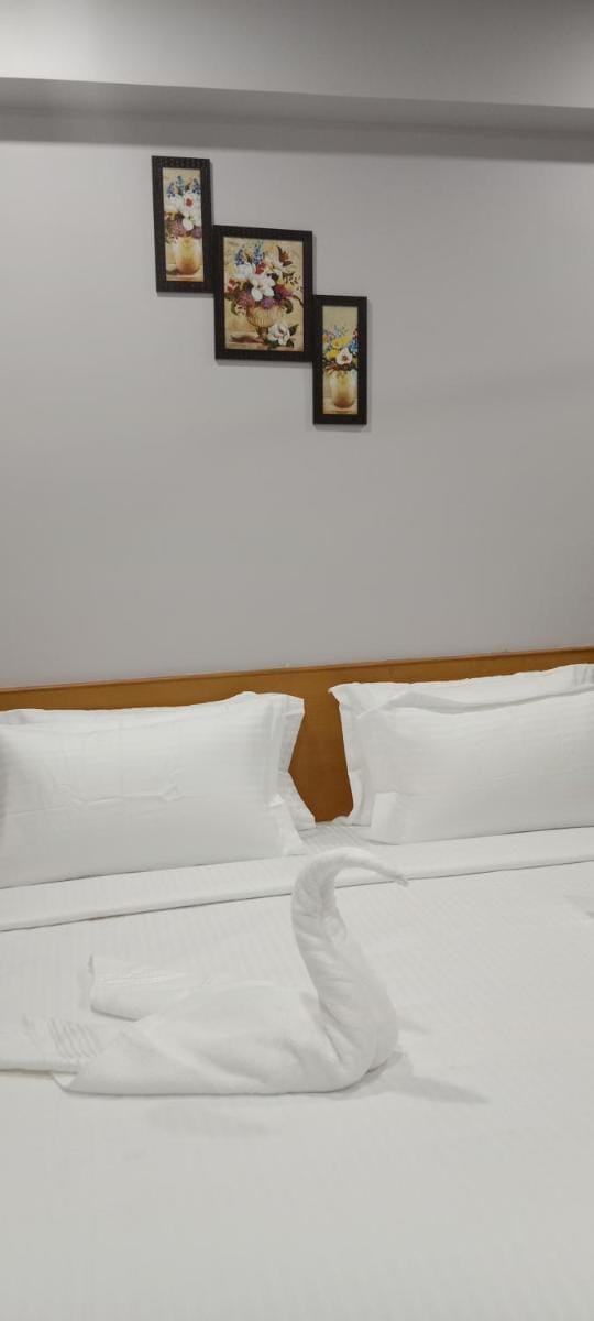 Moshisnest Madurai Hotel in Madurai