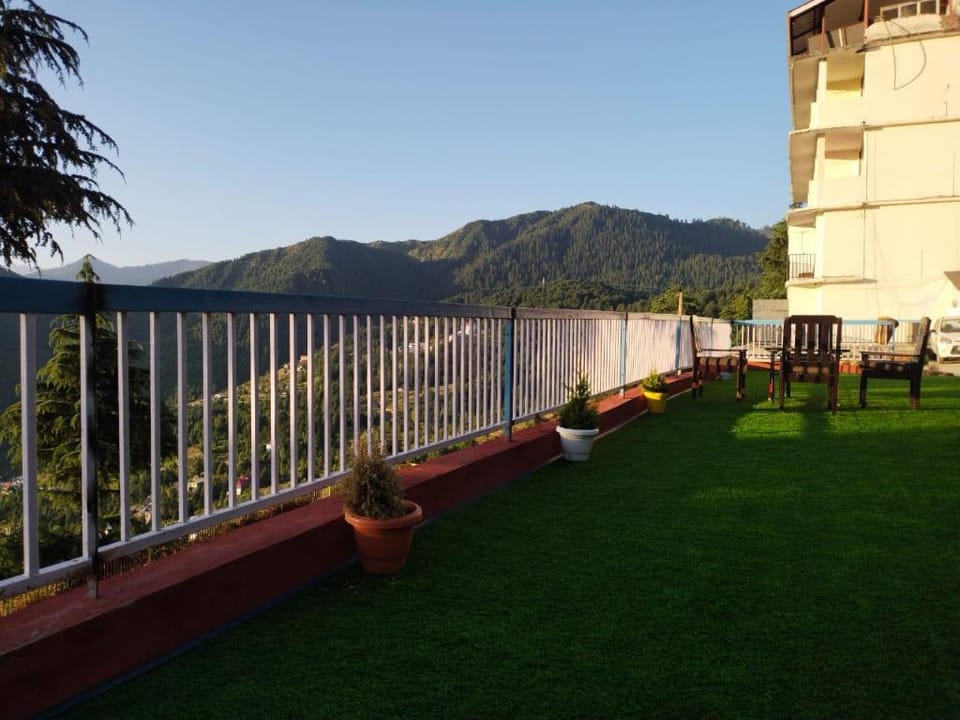 Aanantham Resort Hotel in Himachal Pradesh