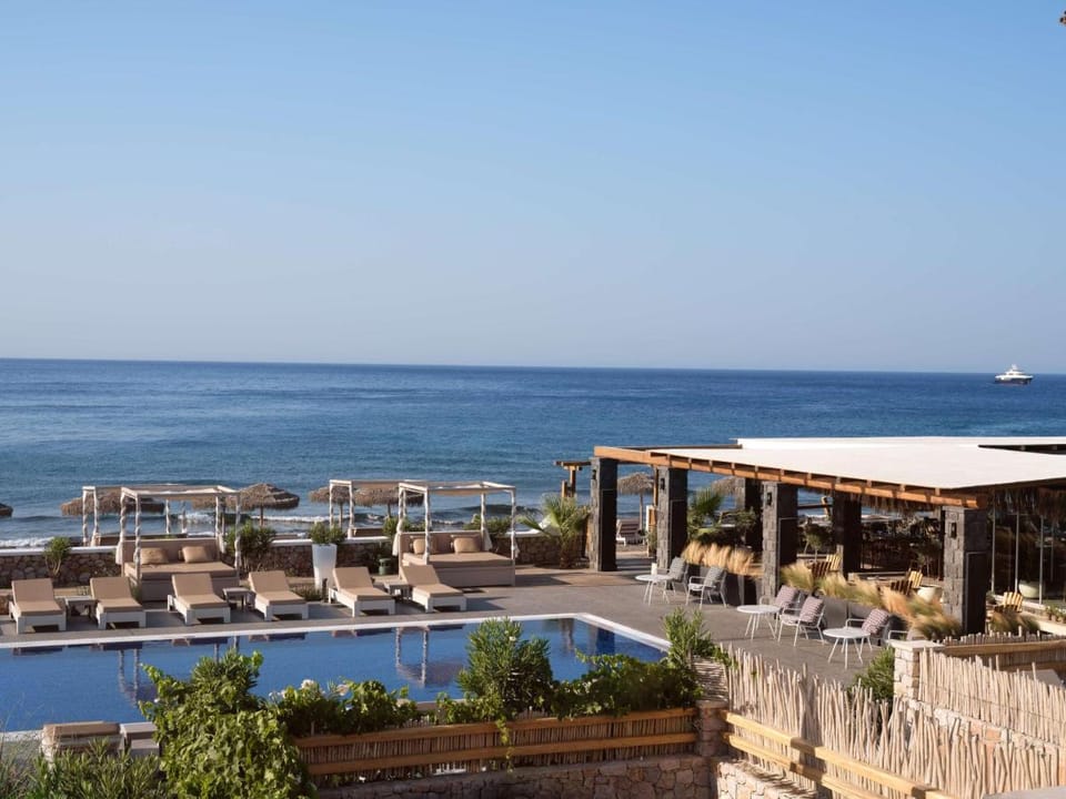 Sea Breeze Santorini Beach Resort, Curio by Hilton Resort in Santorini