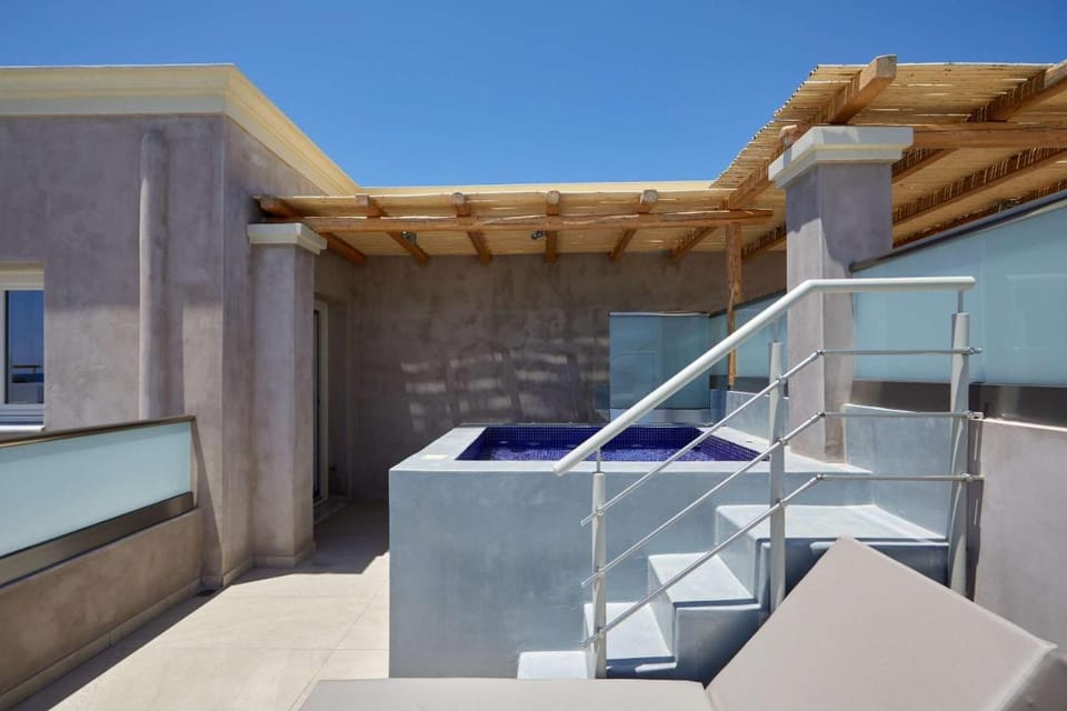 Sea Breeze Santorini Beach Resort, Curio by Hilton Resort in Santorini