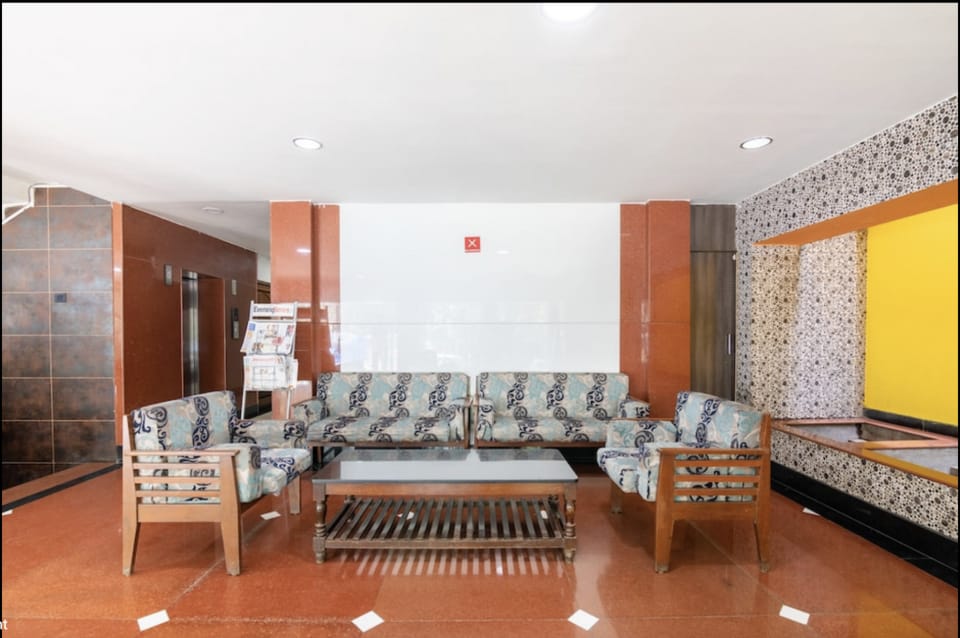 Hotel Pulikeshi Hotel in Bengaluru