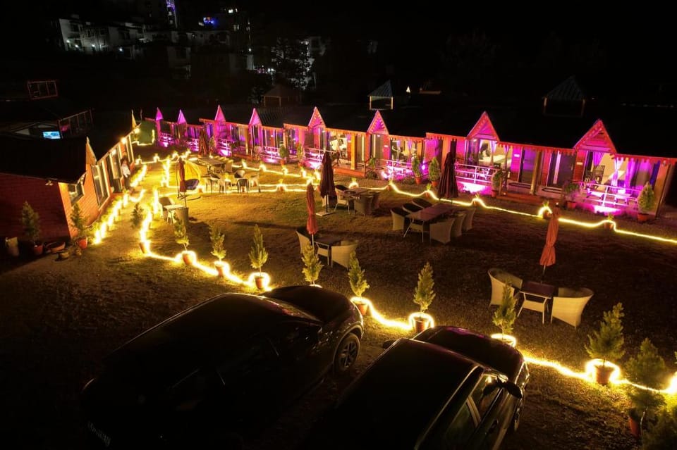 Solglow Resort - Kainchi Dham Hotel in Uttarakhand