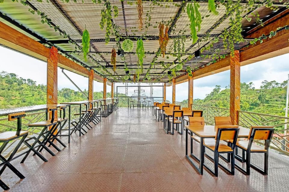 SPOT ON 91095 Desa Wisata Conto Hotel in East Java