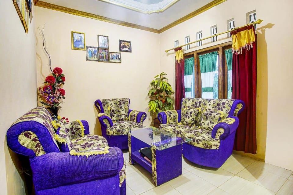 OYO Homes 91089 Desa Wisata Air Terjun Way Kalam Syariah Hotel in Indonesia