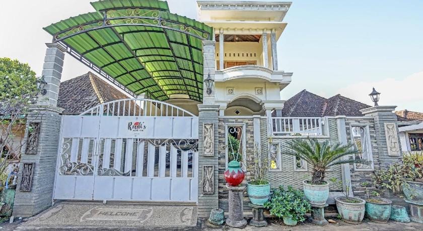 Hotel O Desa Wisata Alam Gosari (wagos) Hotel in East Java