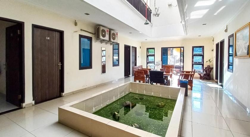 OYO 91065 Guest House 19 Syariah Hotel in West Sumatra, Indonesia