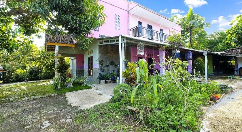OYO Homes 91154 Desa Wisata Wayang Manyaran Wonogiri Hotel in Special Region of Yogyakarta