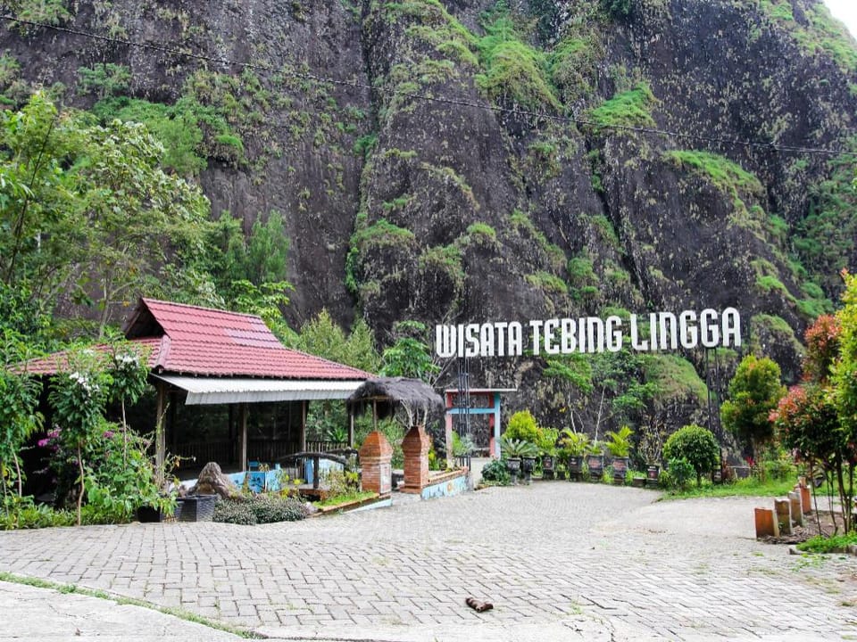 Hotel O Desa Wisata Tebing Lingga Hotel in East Java