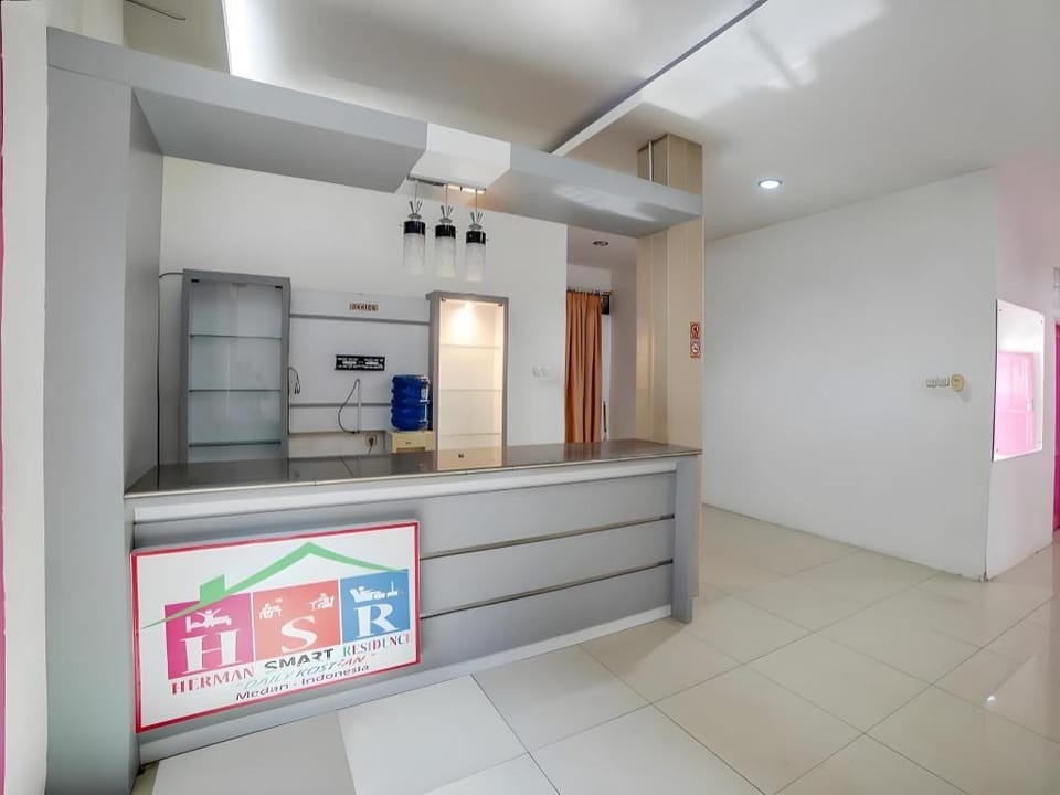 Asri Residence near Jalan Iskandar Muda Medan Mitra RedDoorz Hotel in Indonesia