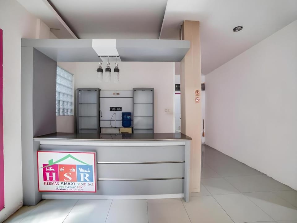 Asri Residence near Jalan Iskandar Muda Medan Mitra RedDoorz Hotel in Indonesia