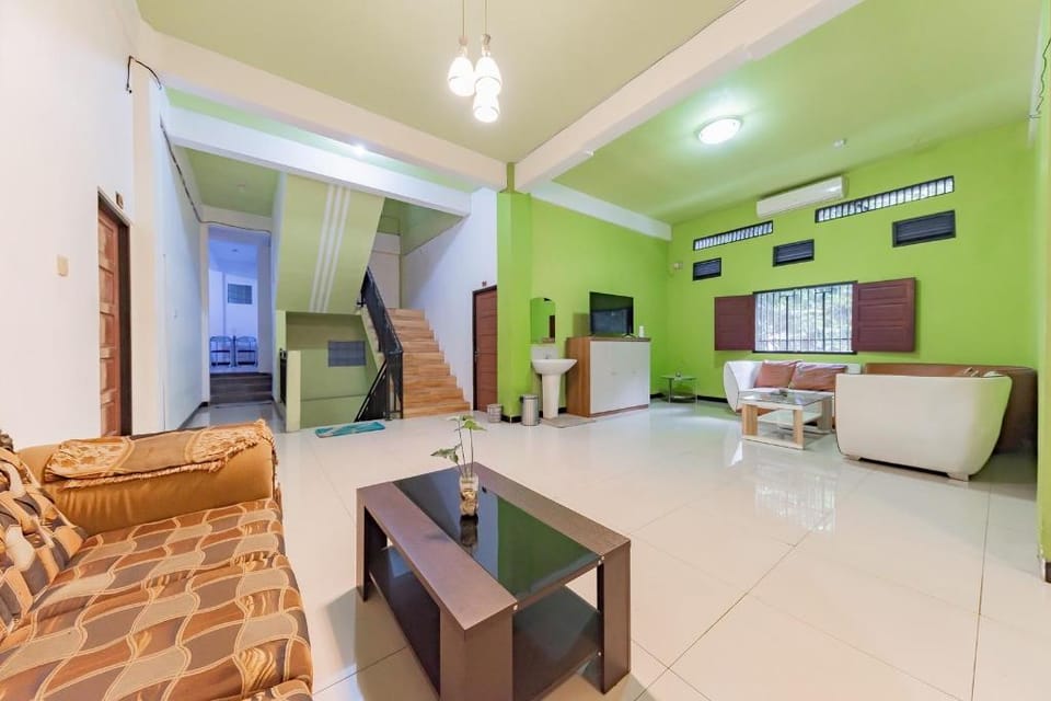 Urbanview Hotel syariah 99 Banjarbaru by RedDoorz Hotel in Indonesia