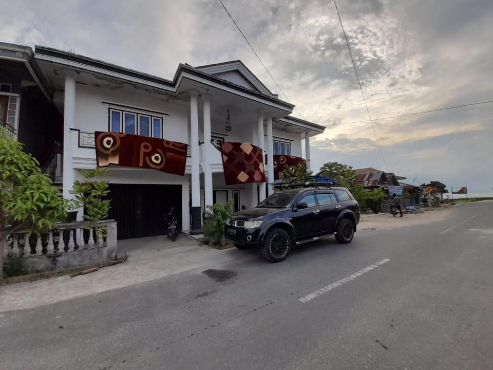 OYO Homes 91121 Desa Wisata Kotabatu Danau Ranau Hotel in Indonesia
