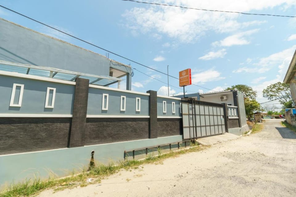 KoolKost Near Universitas Islam Negeri Raden Intan Lampung 2 Apartment in Indonesia