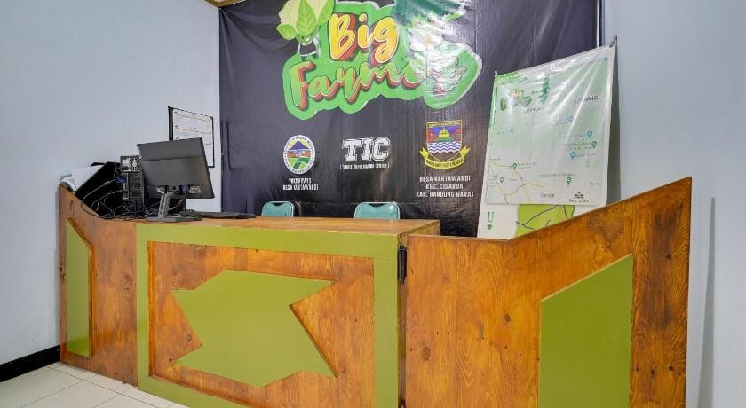 OYO Homes 91156 Eco Tourism Big Farmer Desa Kertawangi Syariah Hotel in Parongpong