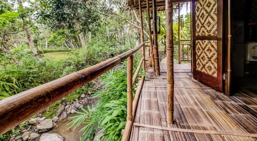 OYO Homes 91114 Desa Wisata Bangunharja Hotel in West Java